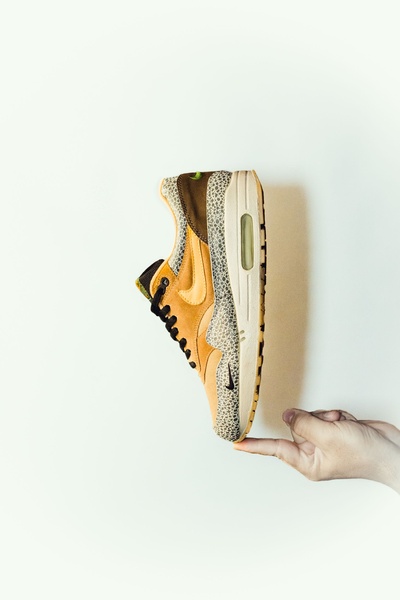 sneakers, athletic shoes, running shoes, casual shoes, trainers, product launch, minimalist, fresh, neutral, orange
